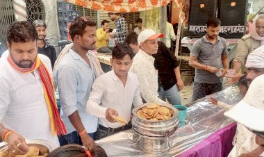 विशाल भण्डारा का हुआ आयोजन, हजारों भक्तों ने पहुंचकर प्रसाद ग्रहण किया