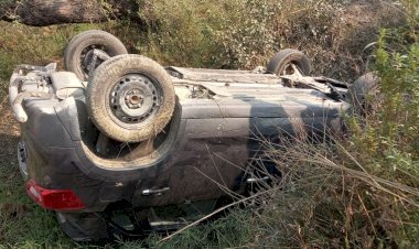 अनियंत्रित होकर पलटी कार, 6 लोग घायल, दर्शन करने जा रहा था परिवार