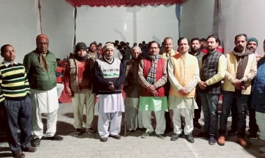 प्रभात साहू ने नगर पंचायत महराजगंज में भव्य कार्यक्रम का किया आयोजन, सभी को दी नव वर्ष की शुभकामनाएं एवं बधाई | प्रभात साहू ने कहा...