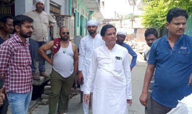 चेयरमैन प्रतिनिधि प्रभात साहू ने किया वार्ड का भ्रमण पूछा हालचाल, दिया निर्देश