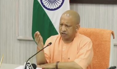 दीपावली से पहले यूपी की सभी सड़कें हों गड्ढ़ामुक्त, सीएम योगी आदित्यनाथ ने अधिकारियों को दिए सख्त निर्देश  | सड़क निर्माण में माफिया या अपराधी प्रवृत्ति के लोगों को नही मिलेगा काम  उनके करीबी रिश्तेदारों और गिरोह के सदस्यों को भी ठेके-पट्टे से दूर रखा जाए