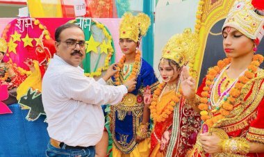 न्यू स्टैंडर्ड पब्लिक स्कूल सलेथू के प्रधानाचार्य राजीव सिंह ने दीपावली के पर्व के महत्व को बताया और बच्चों से ग्रीन दीपावली मनाने की किया अपील