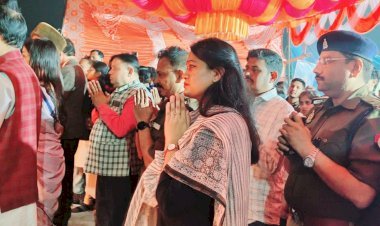 कार्तिक पूर्णिमा के गंगा स्नान और मेले को लेकर जिला प्रशासन ने किए सुरक्षा के कड़े इंतजाम, लाखों श्रद्धालु गंगा में लगाएंगे डुबकी, राज्य मंत्री दिनेश प्रताप सिंह, डीएम हर्षिता माथुर, एसपी आलोक प्रियदर्शी देर शाम डलमऊ गंगा घाट पर पहुंचे