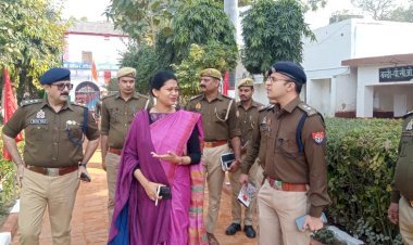 रायबरेली: डीएम एसपी ने जिला कारागार का निरीक्षण कर व्यवस्थाओं का लिया जायजा, भ्रमण कर बंदियों से किया वार्तालाप