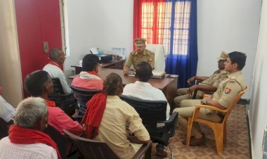 चंदापुर थानाध्यक्ष ने चौकीदारों के साथ बैठक किया  | चप्पे-चप्पे पर रहेगी चंदापुर पुलिस की नजर